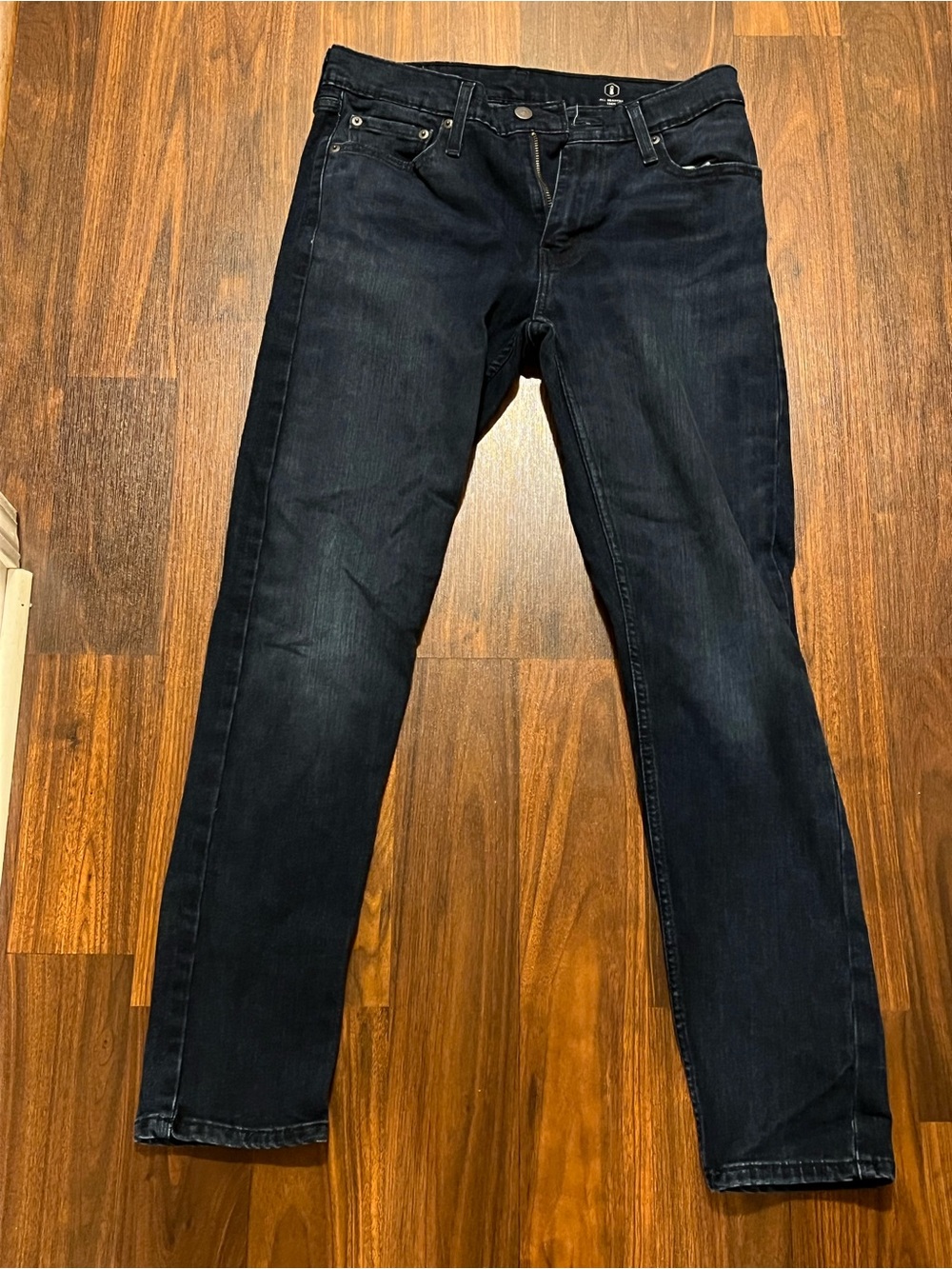 Levi's Men's Straight Jeans in Dark Blue-Black Wash